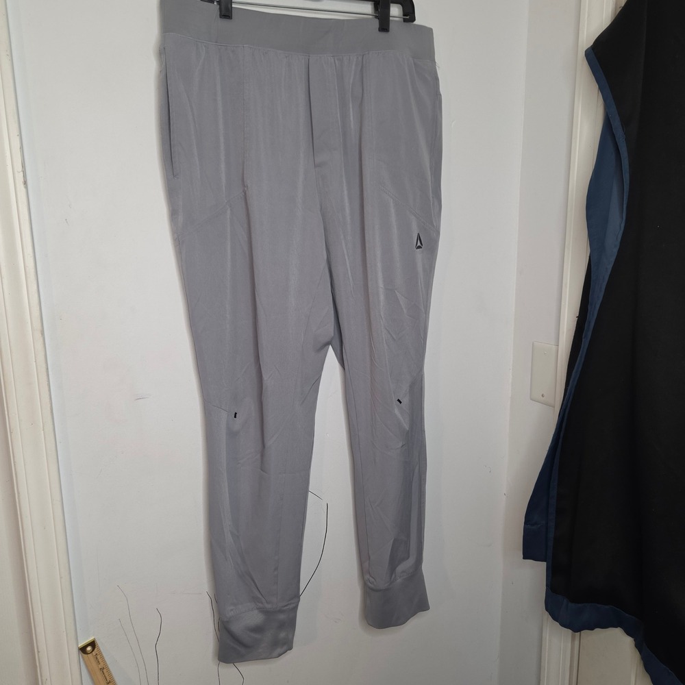 Reebok Mens XL Gray Performance Jogger Pants Tapered‎ Stretch Activewear Pockets